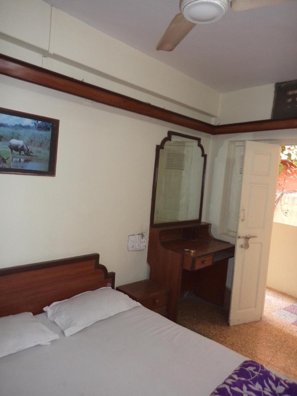Hotel Neelkamal Indaur Exteriér fotografie